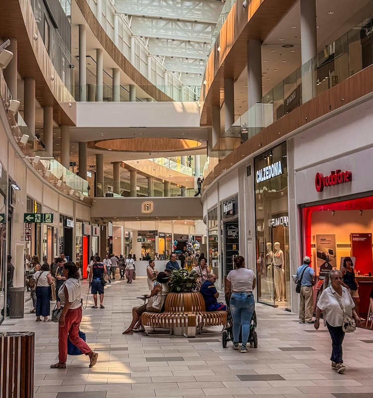 aico shopping center